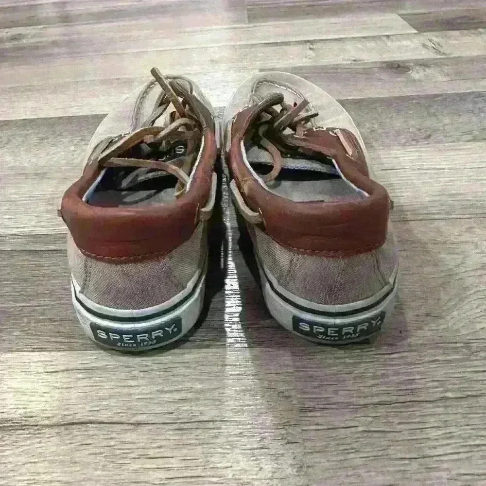 Sperry Bahama 2 Eye Boat Shoes size 8